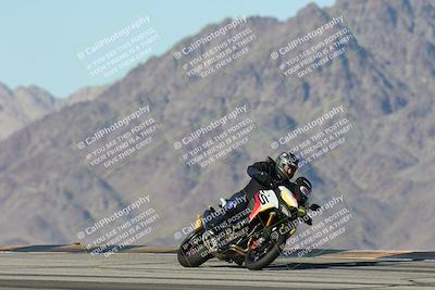 media/Dec-01-2025-Moto Forza (Mon) [[2daa91e15f]]/2-Intermediate Group/Session 4 Turn 9/